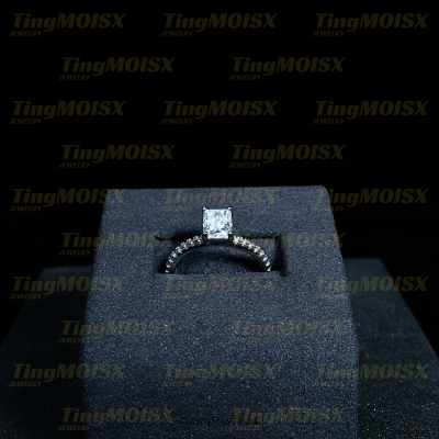 Nhẫn nữ moissanite NLM013